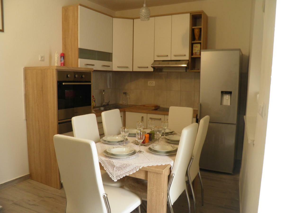 Apartment Dorothy Kaštela エクステリア 写真