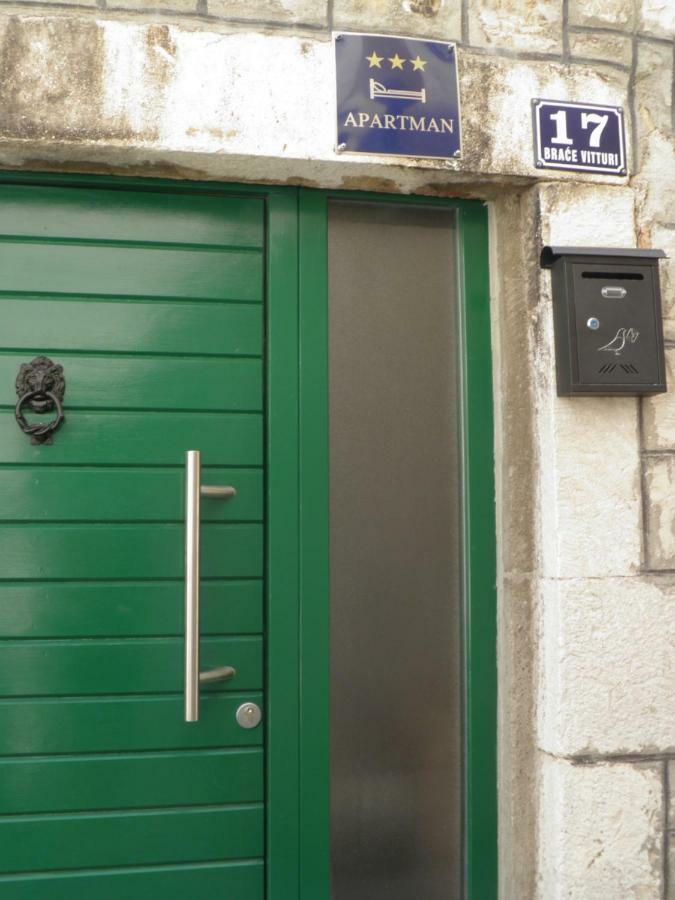 Apartment Dorothy Kaštela エクステリア 写真
